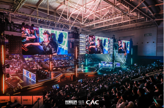 抱团强打的